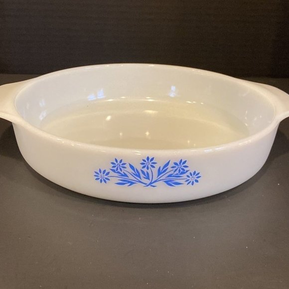 Vintage Anchor Hocking Fire King  8” Dish - Picture 1 of 8